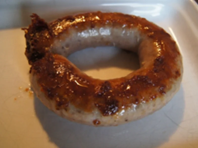 Rezept: Brägenwurst mit Preiselbeer-Rotkohl und tschechischen Knödeln Bild Nr. 4 Brägenwurst mit Preiselbeer-Rotkohl und tschechischen Knödeln - Rezept - Bild Nr. 4