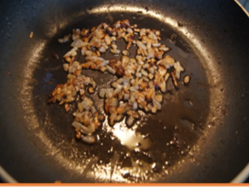 Rezept: Brägenwurst mit Preiselbeer-Rotkohl und tschechischen Knödeln Bild Nr. 6 Brägenwurst mit Preiselbeer-Rotkohl und tschechischen Knödeln - Rezept - Bild Nr. 6