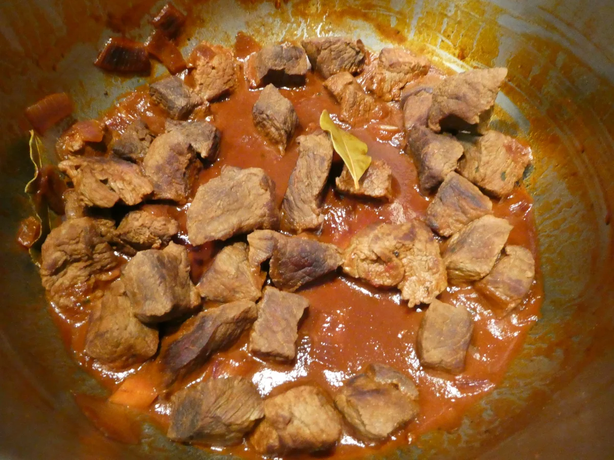 Gulaschsuppe im Schnellkochtopf - Rezept - Bild Nr. 16395