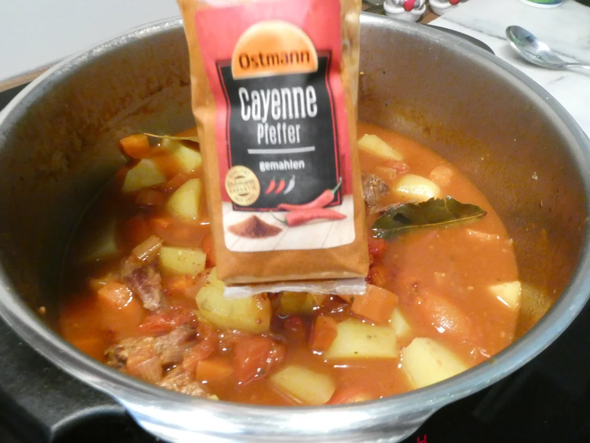 Gulaschsuppe im Schnellkochtopf - Rezept - Bild Nr. 16400