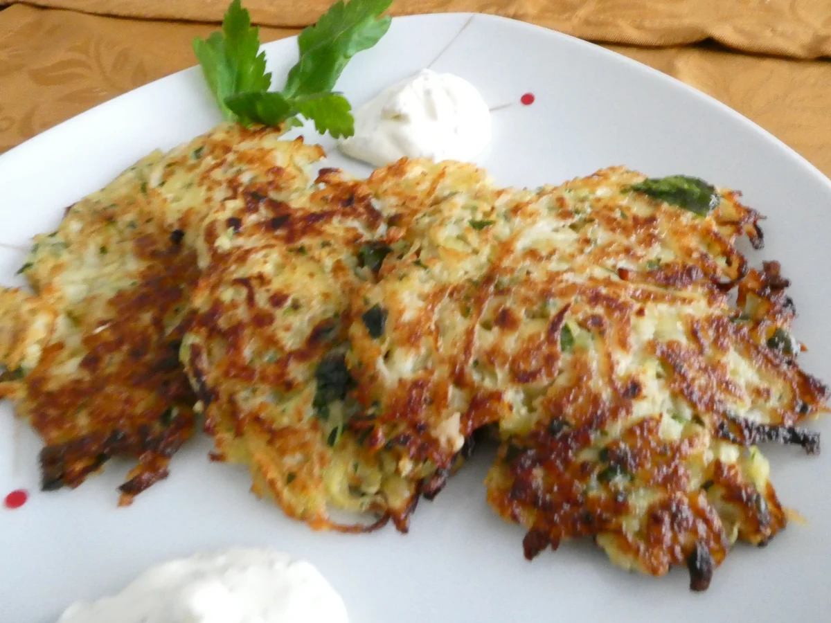 Rezept: Kartoffel-Kohlrabi-Rösti mit Creme fraiche Kräuter Bild Nr. 16387 Kartoffel-Kohlrabi-Rösti mit Creme fraiche Kräuter - Rezept - Bild Nr. 16387