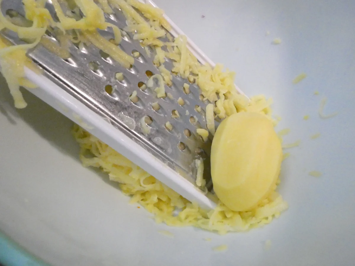 Rezept: Kartoffel-Kohlrabi-Rösti mit Creme fraiche Kräuter Bild Nr. 16389 Kartoffel-Kohlrabi-Rösti mit Creme fraiche Kräuter - Rezept - Bild Nr. 16389