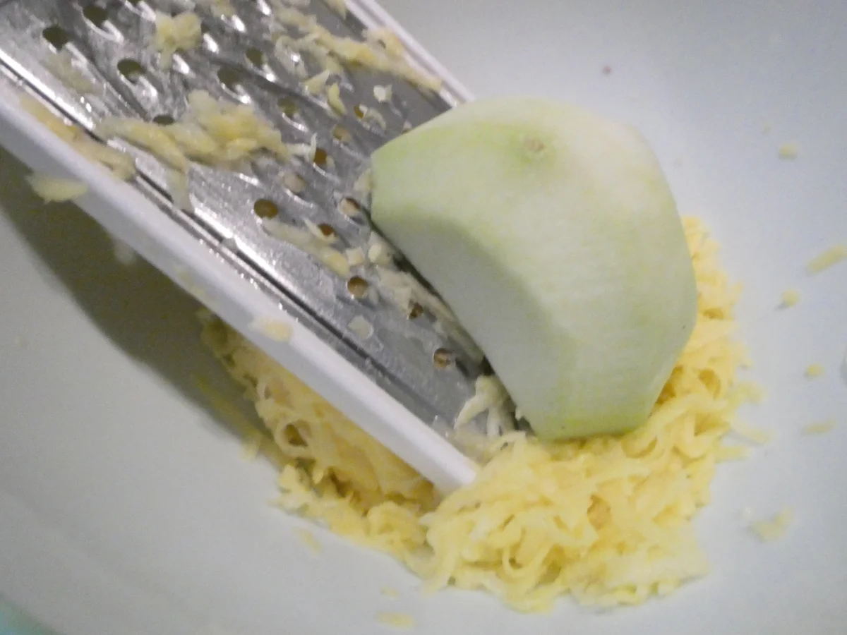 Rezept: Kartoffel-Kohlrabi-Rösti mit Creme fraiche Kräuter Bild Nr. 16390 Kartoffel-Kohlrabi-Rösti mit Creme fraiche Kräuter - Rezept - Bild Nr. 16390