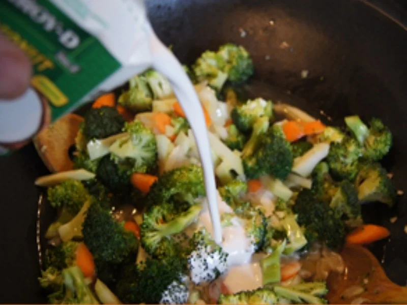 Rezept: Brokkoli-Möhren-Curry mit gelben Basmatireis Bild Nr. 16396 Brokkoli-Möhren-Curry mit gelben Basmatireis - Rezept - Bild Nr. 16396