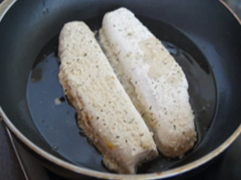 Rezept: Alaska-Seelachsfilet mit Kohlrabi-Pommes und Remoulade Bild Nr. 4 Alaska-Seelachsfilet mit Kohlrabi-Pommes und Remoulade - Rezept - Bild Nr. 4