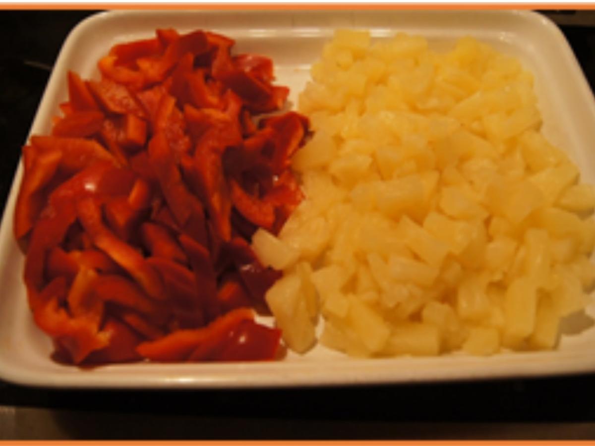Hähnchen mit Gemüse süß-sauer und gelber Basmatireis - Rezept - kochbar.de