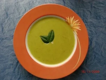 Frische Erbsensuppe - Rezept