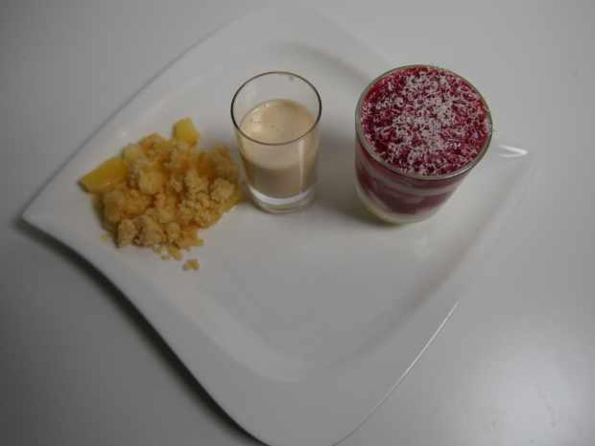 Himbeertraum mit Apfelcrumble und Engelchenlikör - von Das perfekte Dinner