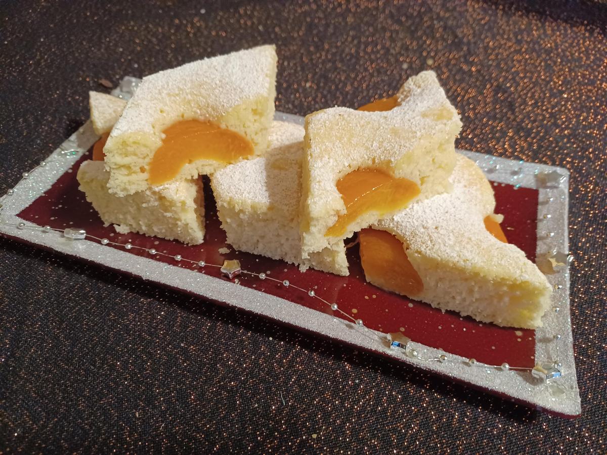 Buttermilch - Kuchen mit Aprikosen - Rezept - Bild Nr. 16387