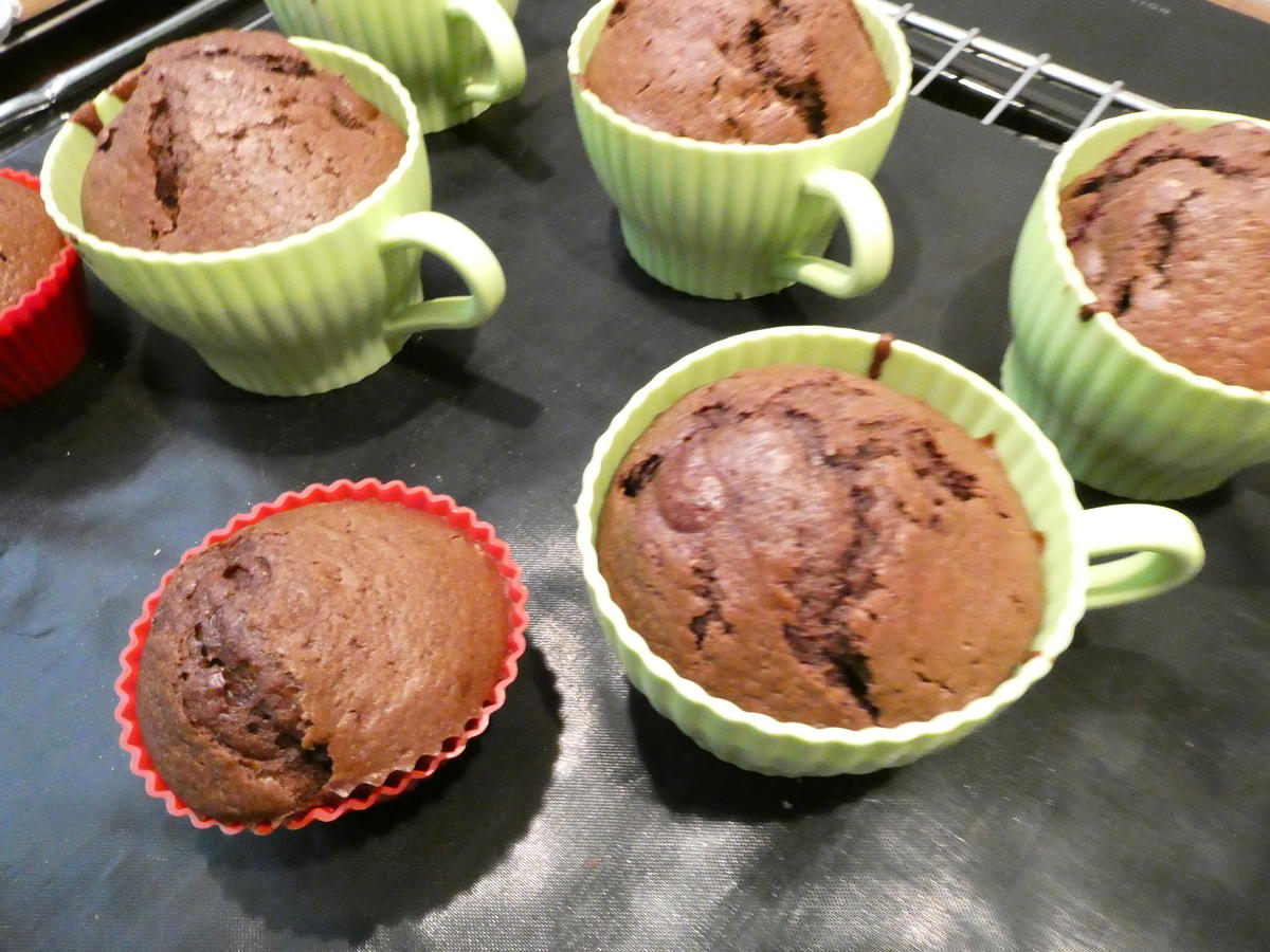 Schokoladen-Kirsch-Muffins - Rezept - Bild Nr. 16397