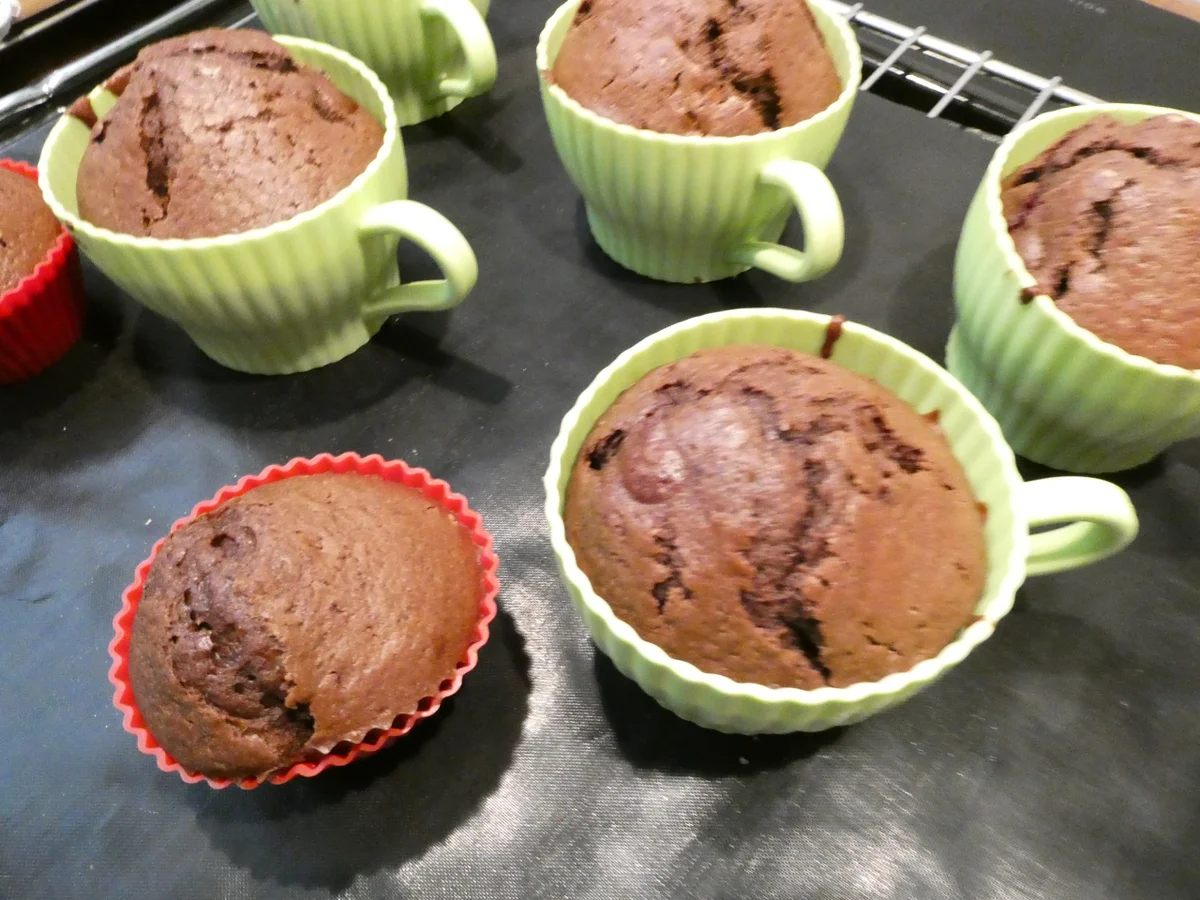 Rezept: Schokoladen-Kirsch-Muffins Bild Nr. 16397 Schokoladen-Kirsch-Muffins - Rezept - Bild Nr. 16397