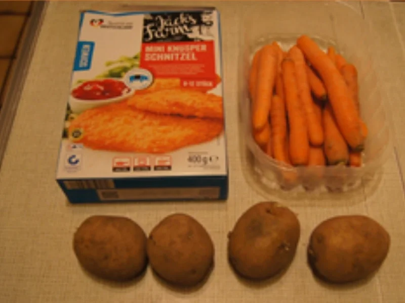 Mini-Knusper-Schnitzel mit Honig-Sahne-Möhren und Kartoffelstampf - Rezept - Bild Nr. 3