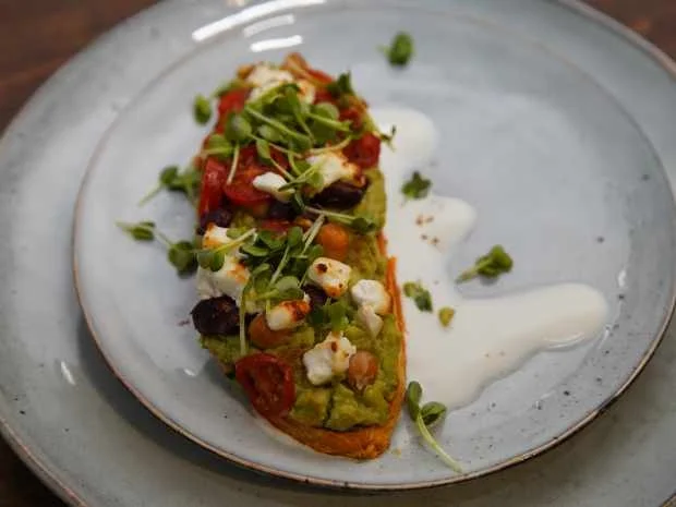 Rezept: Belegte Süßkartoffelscheiben aus dem Ofen Bild Nr. 2 Belegte Süßkartoffelscheiben aus dem Ofen - Rezept - Bild Nr. 2