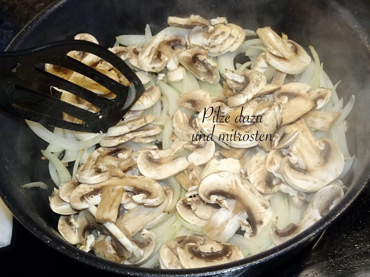 Rezept: Sardische Gemüsepfanne, Hühnerfilet & Tomaten-Spaghetti-Nester Bild Nr. 16404 Sardische Gemüsepfanne, Hühnerfilet & Tomaten-Spaghetti-Nester - Rezept - Bild Nr. 16404