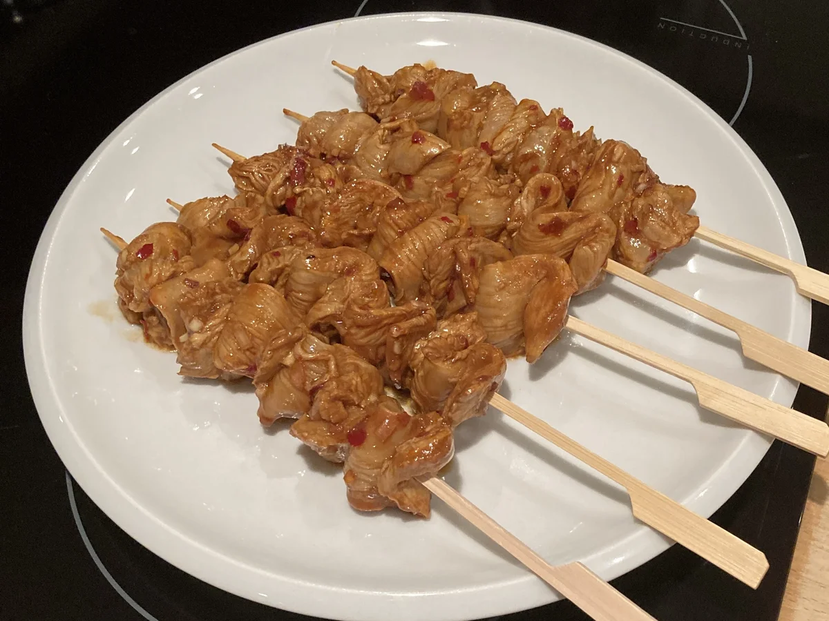 Rezept: Saté-Spieße mit scharfer asiatischer Sauce Bild Nr. 16404 Saté-Spieße mit scharfer asiatischer Sauce - Rezept - Bild Nr. 16404