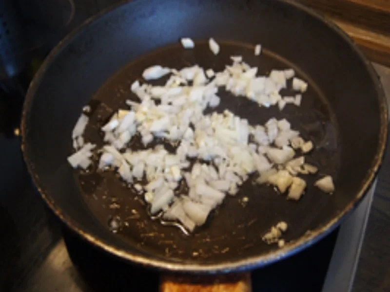 Rezept: Rahm-Pilz-Sauce mit böhmischen Knödeln und Gurkensalat Bild Nr. 16404 Rahm-Pilz-Sauce mit böhmischen Knödeln und Gurkensalat - Rezept - Bild Nr. 16404