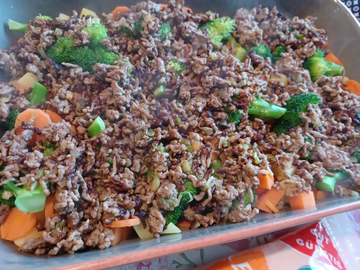 Gemüse - Hackfleisch - Auflauf - Rezept - Bild Nr. 16411