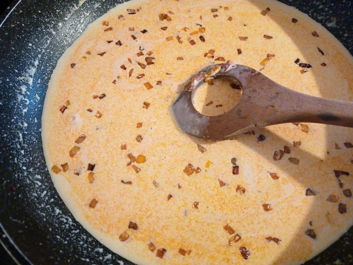 Hähnchenbrust in Paprika - Sahne - Soße - Rezept - Bild Nr. 16410