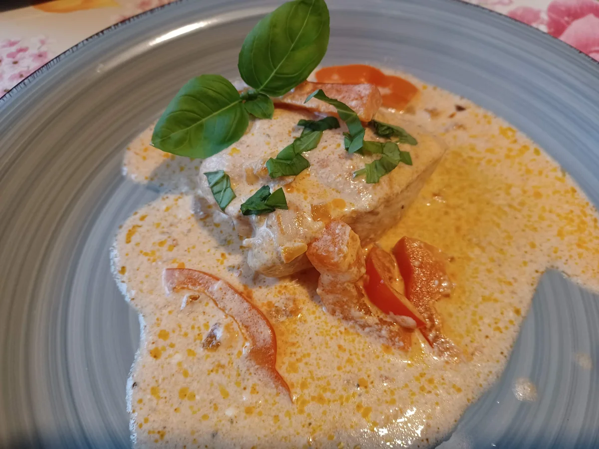 Hähnchenbrust in Paprika - Sahne - Soße - Rezept - Bild Nr. 16414