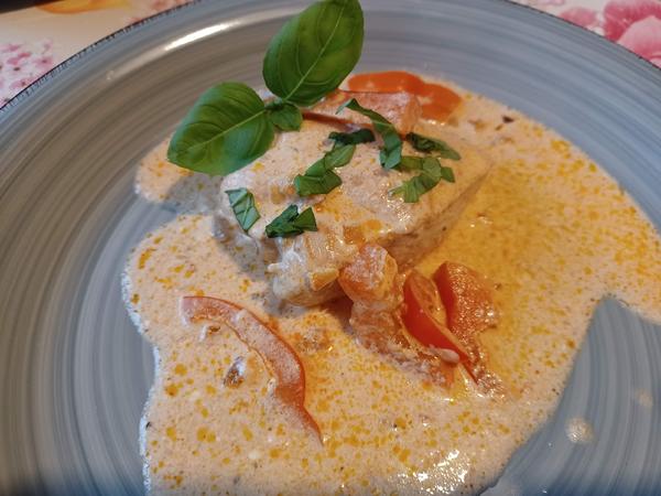 Hähnchenbrust in Paprika Sahne Soße - einfach - von loewe_bs