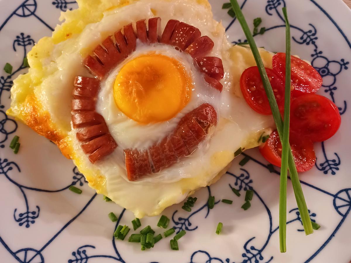 Kartoffelauflauf mit Würstchen und Ei - von Gitto