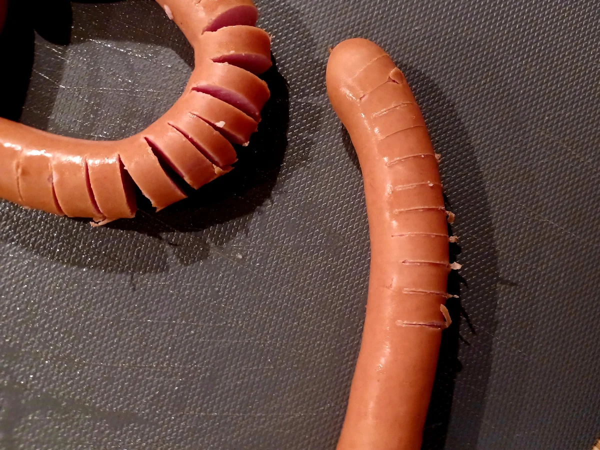 Kartoffelauflauf mit Würstchen und Ei - Rezept - Bild Nr. 16403