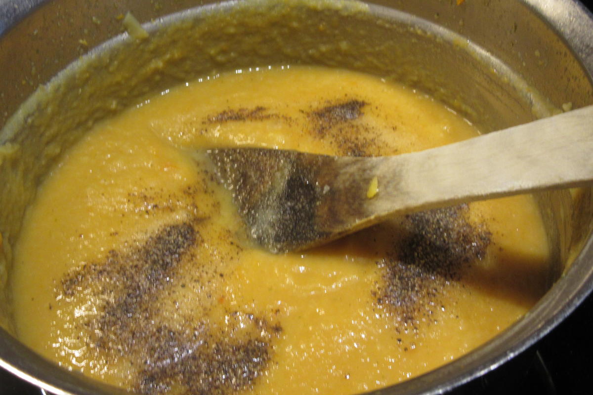 Suppen: Wurzelsuppe mit Gemüsechips - Rezept - Bild Nr. 4