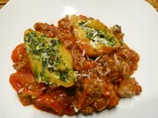 Muschelnudeln mit Spinat-Ricotta-Füllung auf Hackfleisch-Gemüse-Sauce - Rezept - Bild Nr. 16402