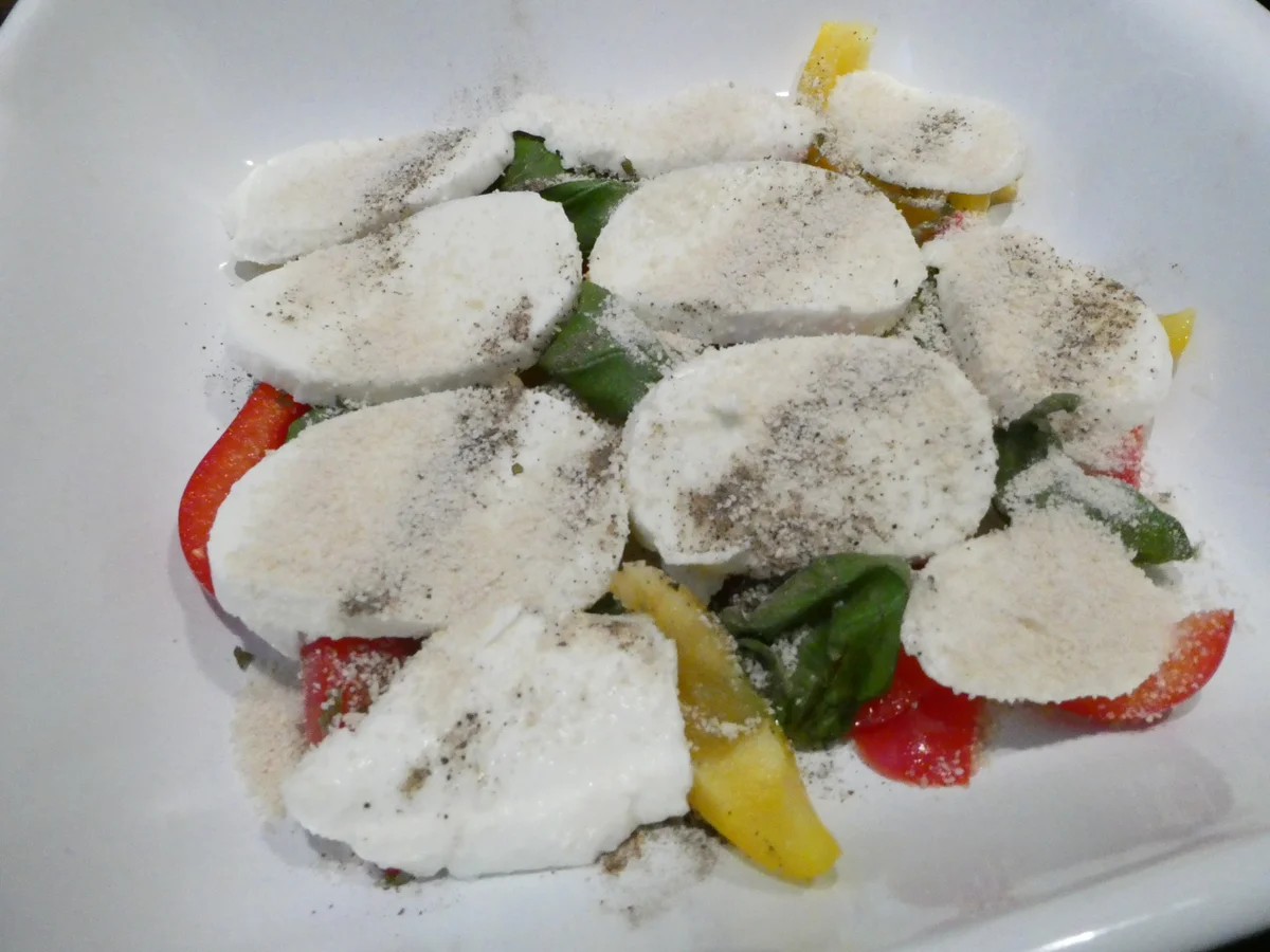 Paprika-Tomaten-Mozzarella-Auflauf - Rezept - Bild Nr. 16410
