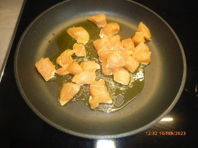 Spaghetti-Auflauf mit Hähnchen und Paprika - Rezept - Bild Nr. 16407