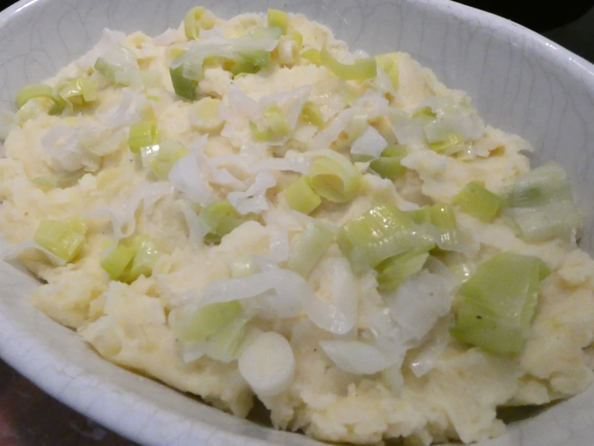 Rezept: Fischstäbchen Kartoffelpüree-Auflauf Bild Nr. 16419 Fischstäbchen Kartoffelpüree-Auflauf - Rezept - Bild Nr. 16419