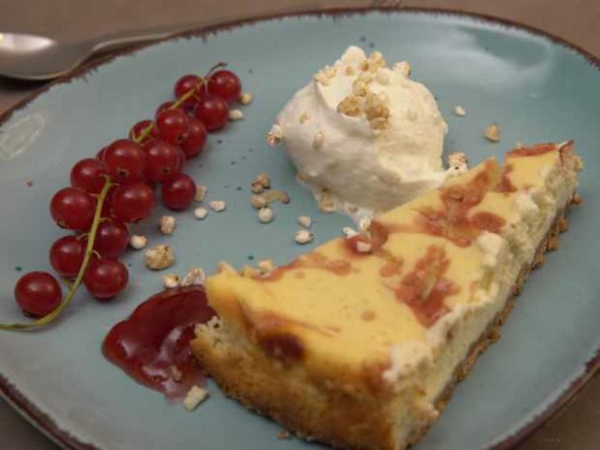 Cheesecake und Vanille Eis mit Crunch - einfach - von Das perfekte Dinner