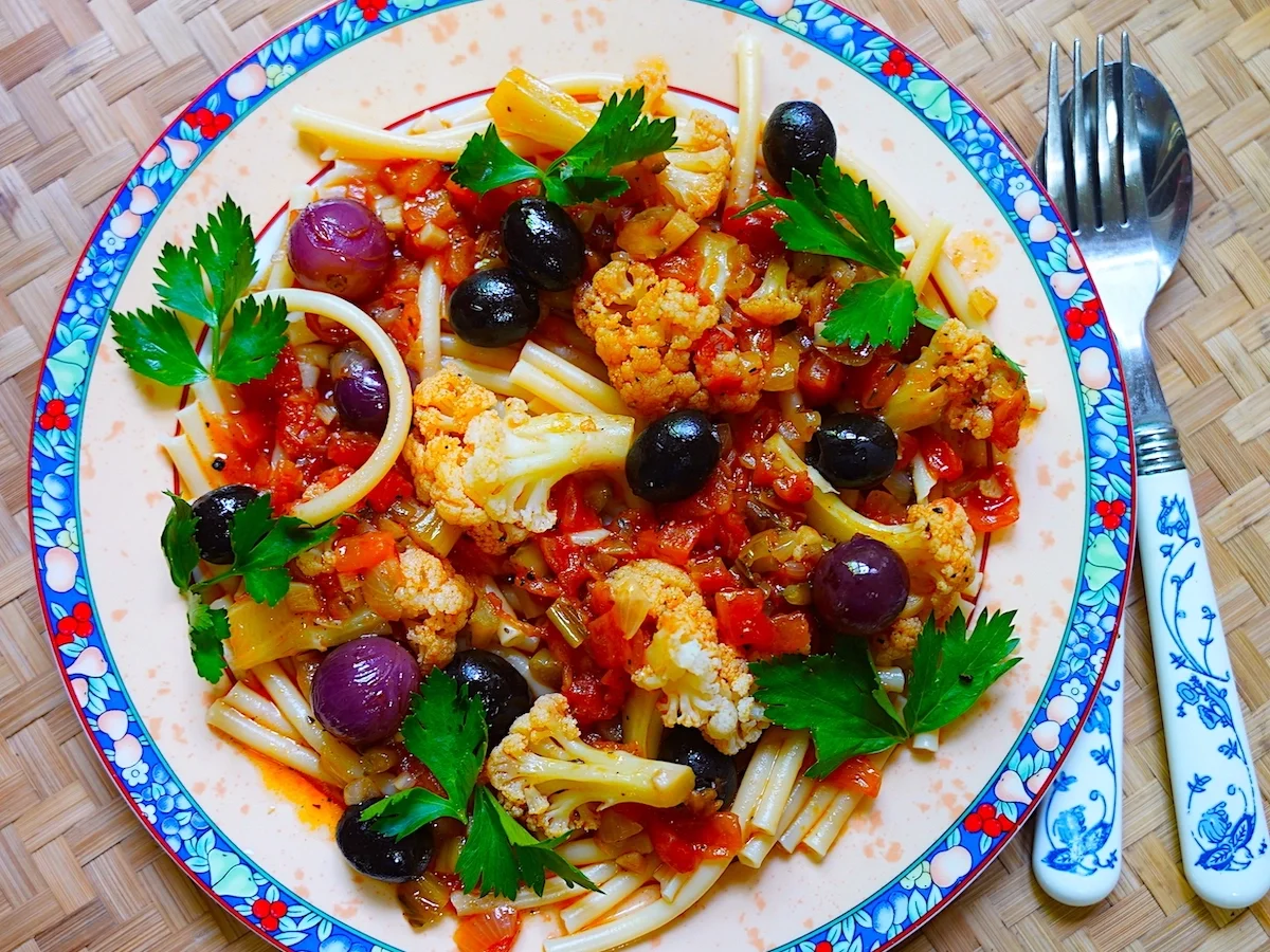 Rezept: Makkaroni mit Blumenkohl alla Francesca Bild Nr. 16409 Makkaroni mit Blumenkohl alla Francesca - Rezept - Bild Nr. 16409