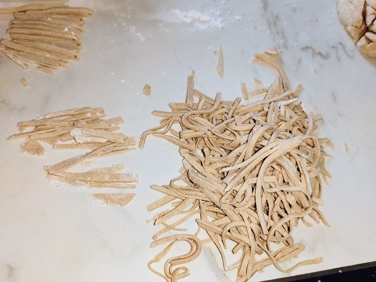 Pak-Choi Bowl mit Hackfleisch und Soba-Nudeln - Rezept - Bild Nr. 3