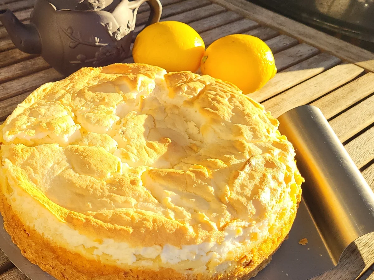 Rezept: BiNe` S ZITRONEN SCHMANDKUCHEN Bild Nr. 3 BiNe` S ZITRONEN SCHMANDKUCHEN - Rezept - Bild Nr. 3