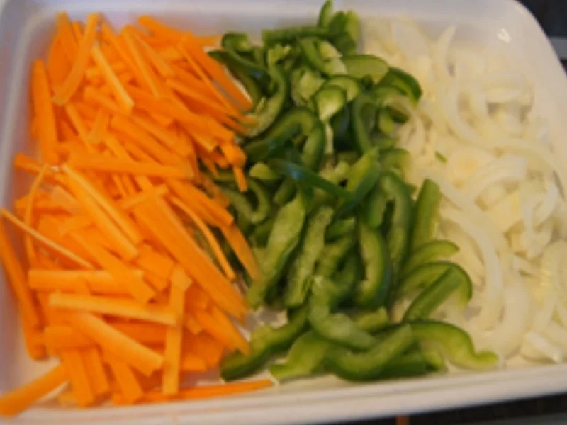 Hähnchenbrustfilet mit Sojabohnensprossen und Basmatireis mit Ei - Rezept - Bild Nr. 16421