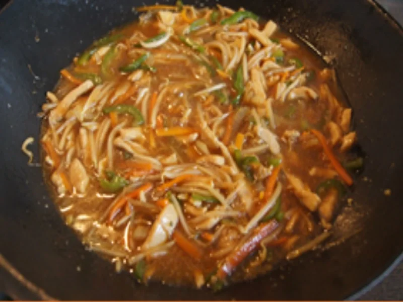 Hähnchenbrustfilet mit Sojabohnensprossen und Basmatireis mit Ei - Rezept - Bild Nr. 16435