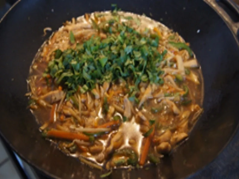 Hähnchenbrustfilet mit Sojabohnensprossen und Basmatireis mit Ei - Rezept - Bild Nr. 16437