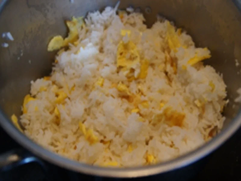 Hähnchenbrustfilet mit Sojabohnensprossen und Basmatireis mit Ei - Rezept - Bild Nr. 16439