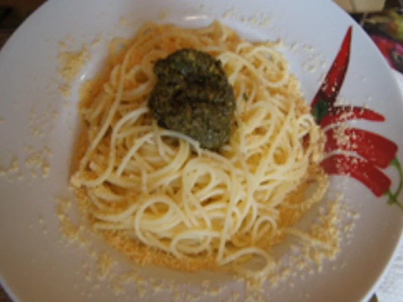 Spaghetti mit Bärlauch-Pesto - Rezept - Bild Nr. 2