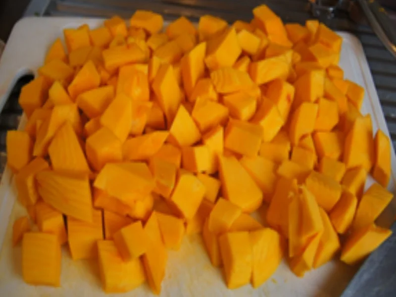 Kürbis-Süßkartoffel-Creme-Suppe mit Mettbällchen - Rezept - Bild Nr. 5