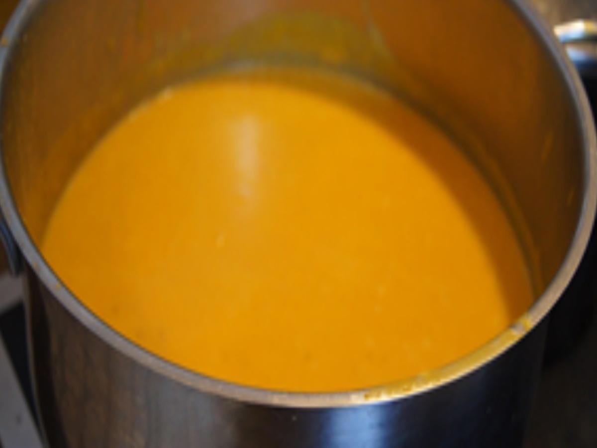 Kürbis Süßkartoffel Creme Suppe mit Mettbällchen - einfach - von MausVoh