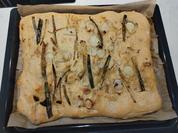 Foccacia Primavera. Variante aus Sauerteig - Rezept - Bild Nr. 2