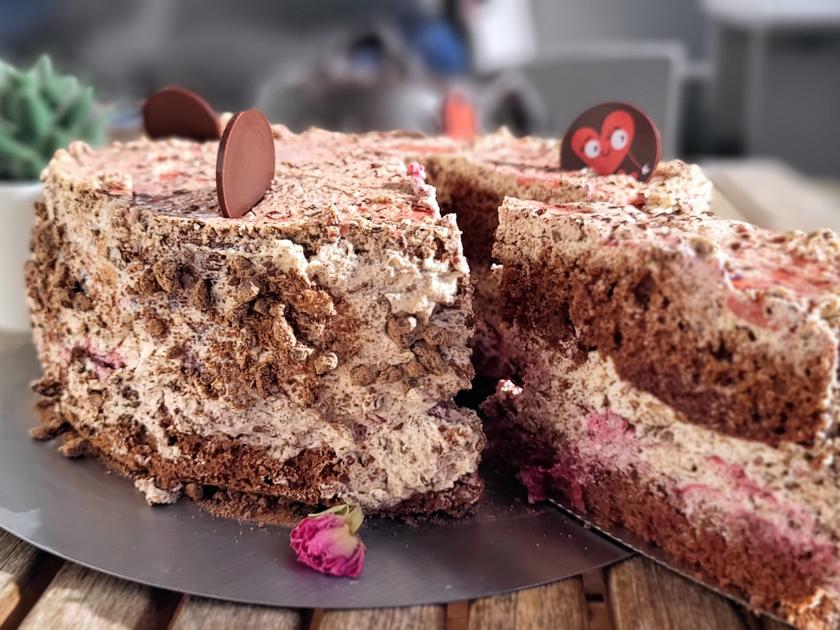 BiNe` S KIRSCH SAHNETORTE - Rezept mit Bild - kochbar.de