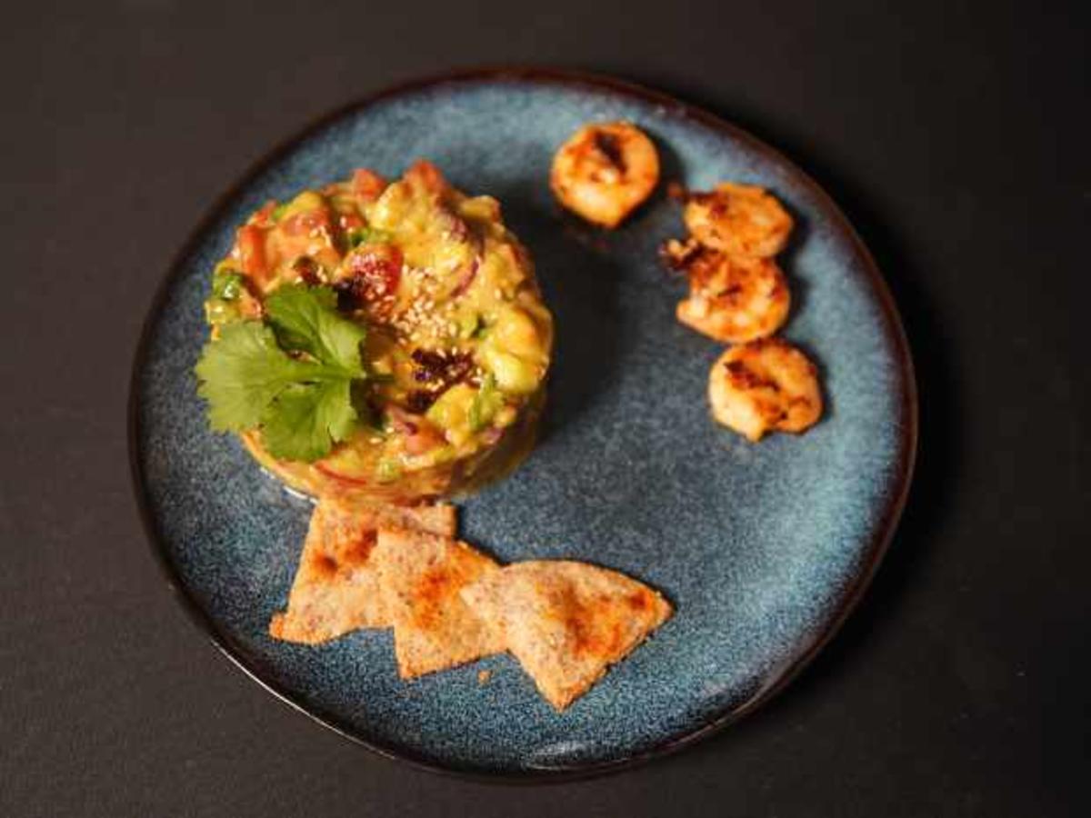 Garnelen-Ceviche mit Avocado und Cherrytomaten - Rezept - kochbar.de