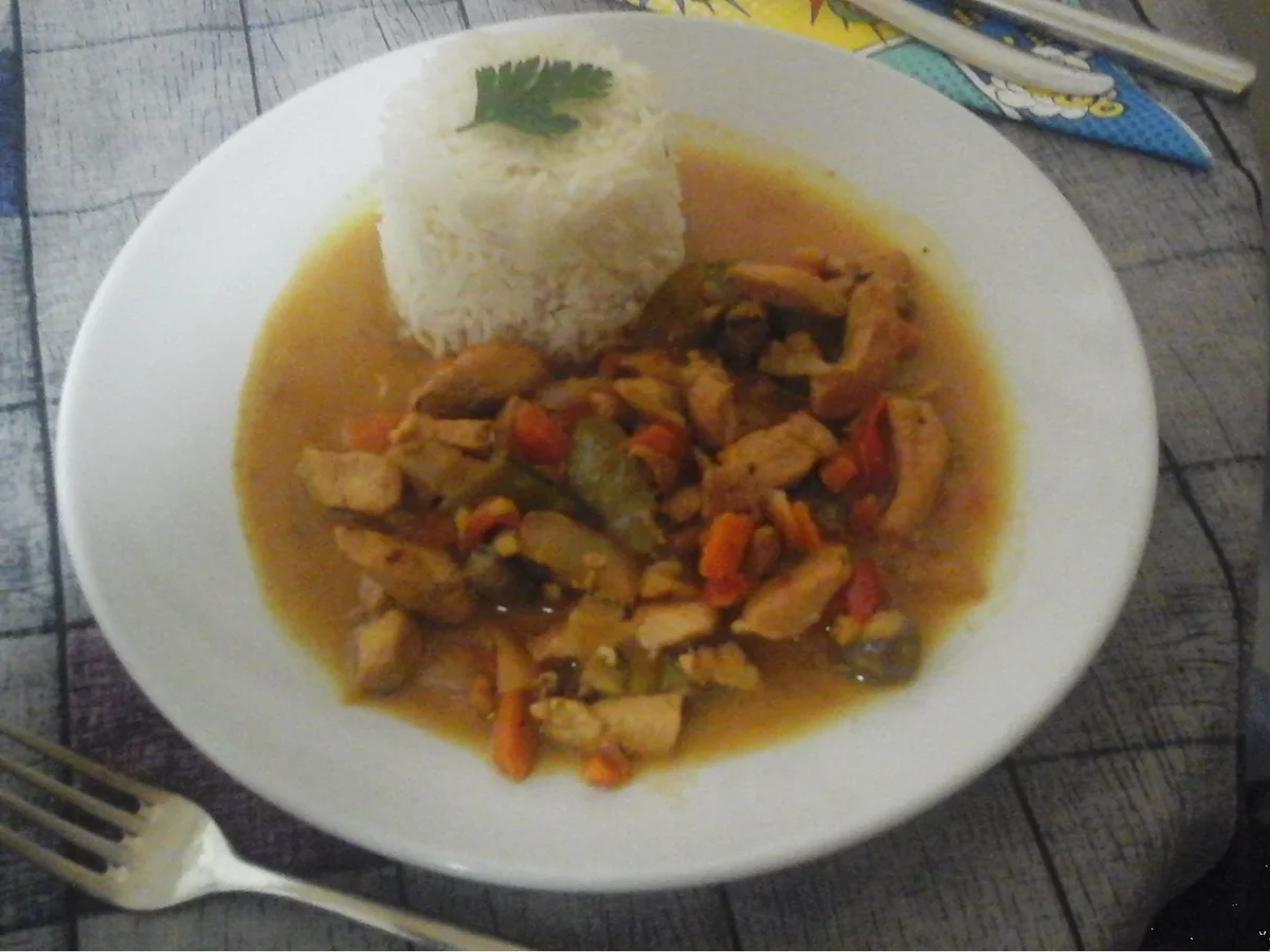 Hähnchenfleisch-Gemüse-Curry mit Basmatireis - Rezept - Bild Nr. 2