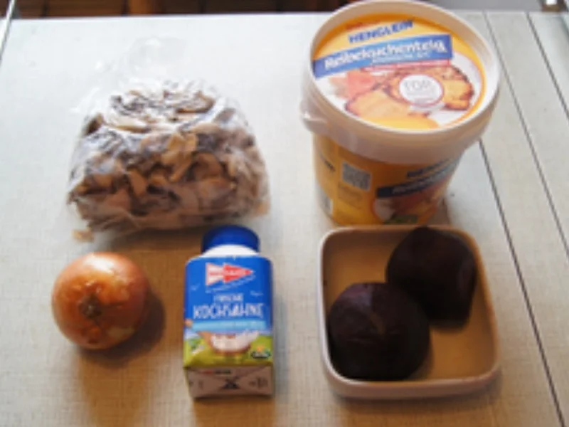 Rezept: Rahmsteinpilze mit Reibekuchen und Rote-Bete Salat Bild Nr. 16418 Rahmsteinpilze mit Reibekuchen und Rote-Bete Salat - Rezept - Bild Nr. 16418