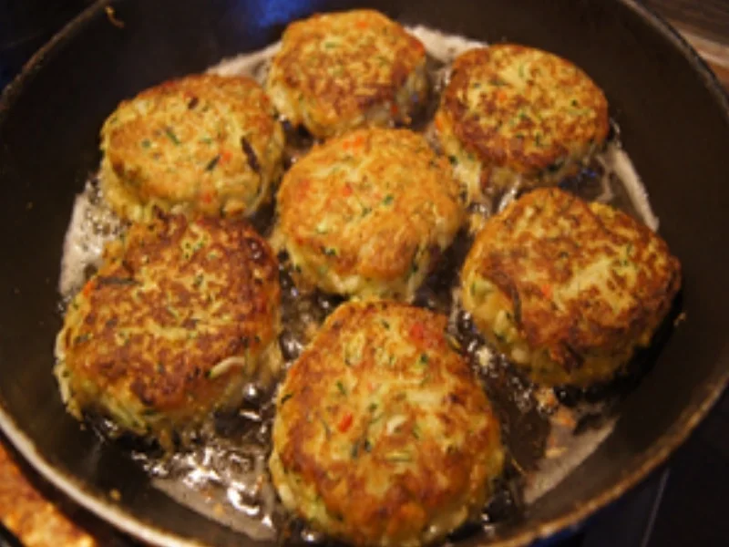 Rezept: Zucchinibuletten Bild Nr. 7 Zucchinibuletten - Rezept - Bild Nr. 7