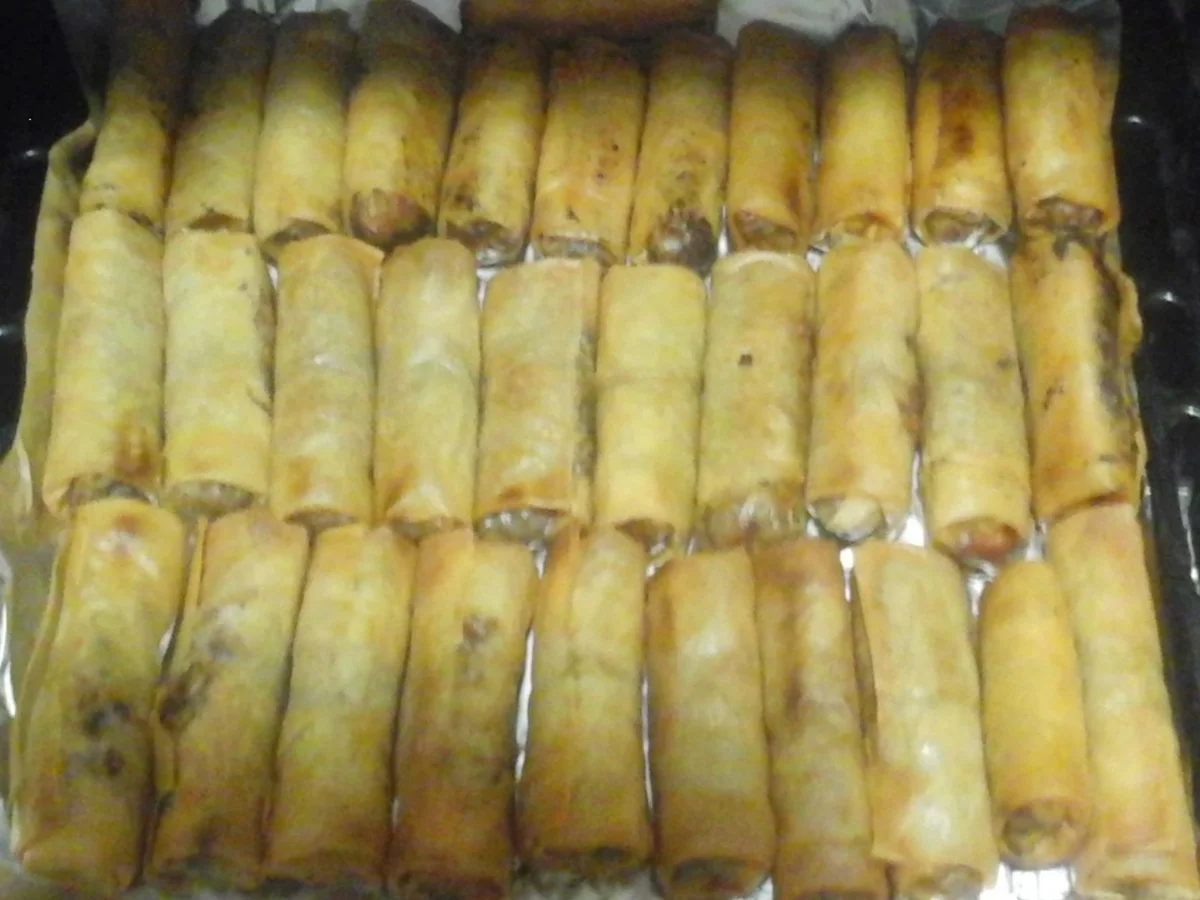 Frühlingsrollen mit Rindermett-Gemüsemix-Füllung - Rezept - Bild Nr. 16417