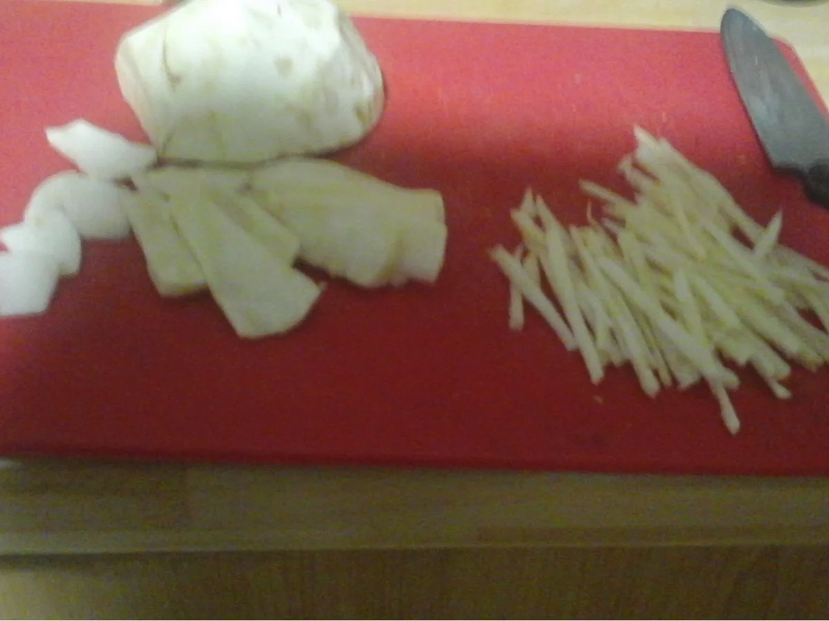 Frühlingsrollen mit Rindermett-Gemüsemix-Füllung - Rezept - Bild Nr. 16425